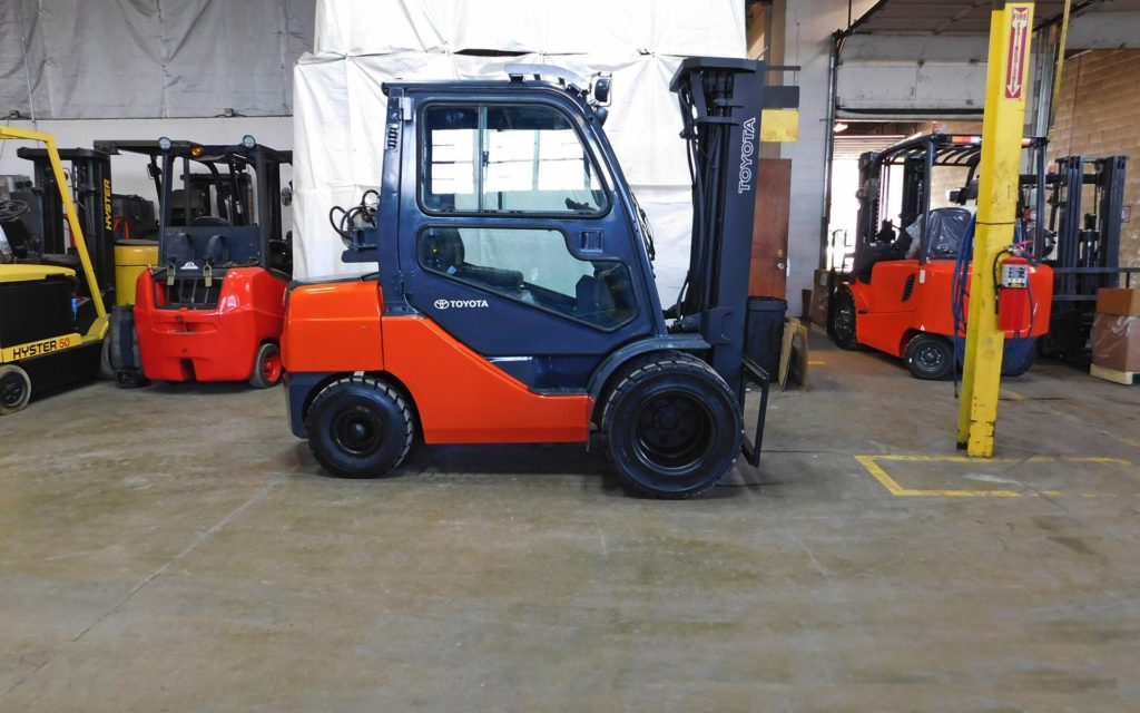  2008 Toyota 8FGU30 Forklift on Sale in Minnesota